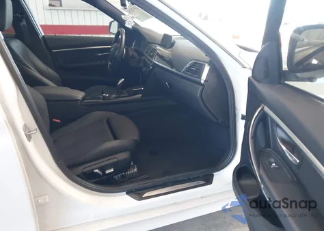 2017 BMW 330I z USA, uszkodzony, nr VIN WBA8B9G37HNU55960